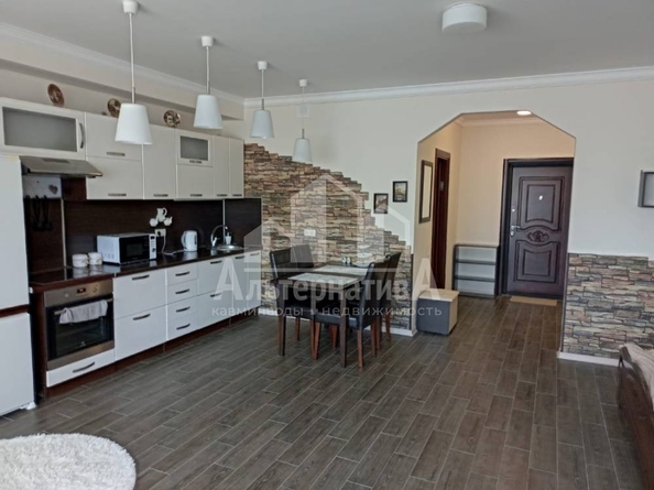 
  Продается 1-комн. квартира, 56 м², Кирова ул
. Фото 1.