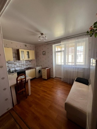 
  Продается 1-комн. квартира, 38 м², Катыхина ул
. Фото 2.