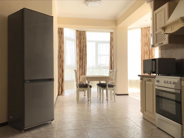 
  Сдается 3-комн. квартира, 113 м², Первомайский пер, д. 18
. Фото 4.