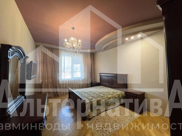 
  Продается 4-комн. квартира, 140 м², Островского ул
. Фото 6.