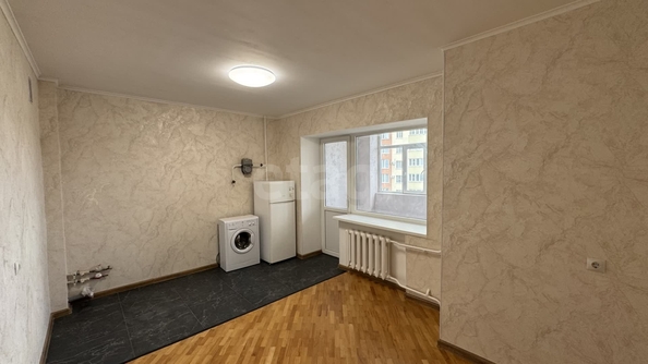 
  Продается 2-комн. квартира, 77 м², Пирогова ул, д. 70
. Фото 10.