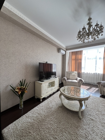 
  Продается 2-комн. квартира, 79.6 м², Очаровательная ул, д. 3
. Фото 6.