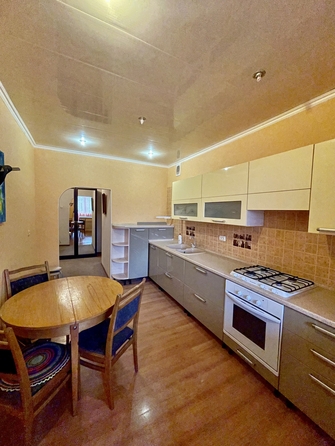 
  Продается 3-комн. квартира, 77 м², Оранжерейная ул, д. 9
. Фото 4.