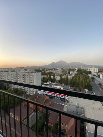 
  Продается 1-комн. квартира, 48.5 м², Украинская ул, д. 39
. Фото 2.