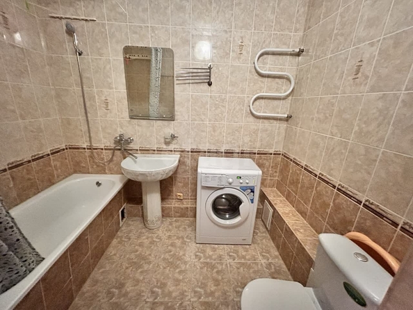 
  Продается 1-комн. квартира, 51.2 м², Мира ул, д. 400
. Фото 14.