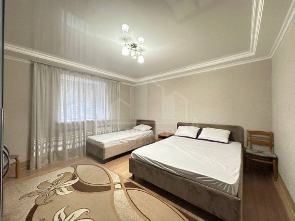 
  Продается 2-комн. квартира, 57 м², Катыхина ул
. Фото 1.