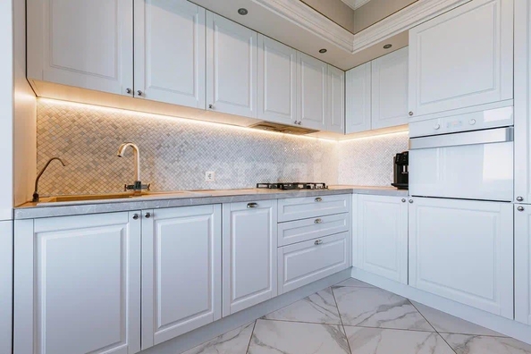 
  Продается 4-комн. квартира, 110 м², Лопырина ул, д. 121
. Фото 16.