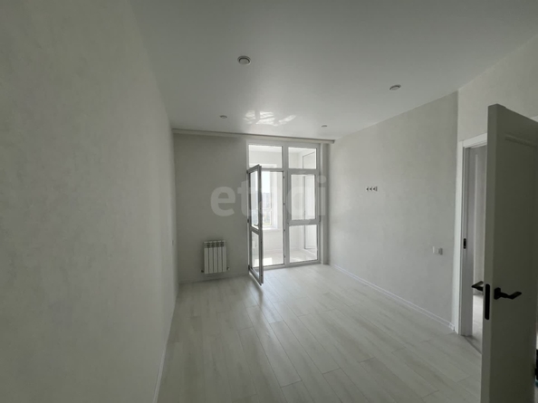 
  Продается 1-комн. квартира, 35 м², Николая Голодникова ул, д. 7к1
. Фото 10.