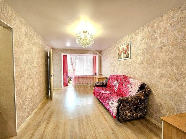 
  Продается 2-комн. квартира, 42 м², Андрея Губина ул
. Фото 3.