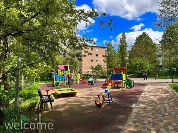 
  Продается 2-комн. квартира, 47 м², Дзержинского ул, д. 230
. Фото 1.