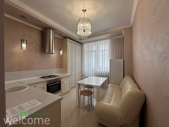 
  Продается 1-комн. квартира, 42 м², Комсомольская ул, д. 65а
. Фото 2.