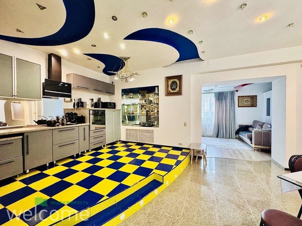 
  Продается 3-комн. квартира, 130.6 м², Доваторцев ул, д. 55
. Фото 4.