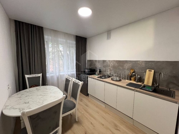 
  Продается 1-комн. квартира, 35 м², Новороссийская ул
. Фото 5.