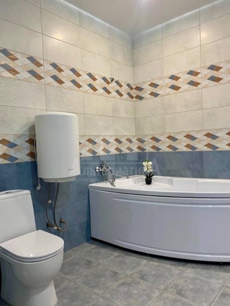 
  Продается 1-комн. квартира, 62 м², Октябрьская ул
. Фото 7.