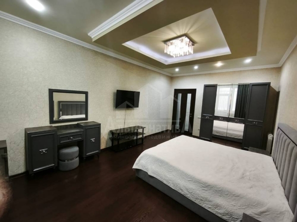 
  Продается 4-комн. квартира, 146 м², Орджоникидзе ул
. Фото 9.