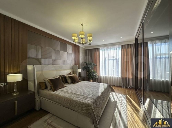 
  Продается 4-комн. квартира 212.5 м². Фото 8.