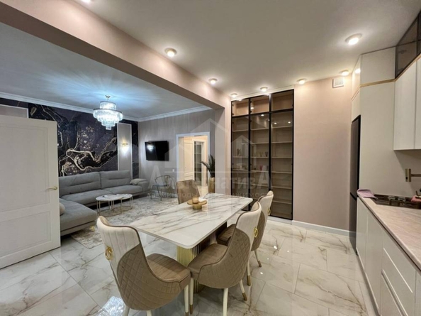 
  Продается 2-комн. квартира 70 м². Фото 1.