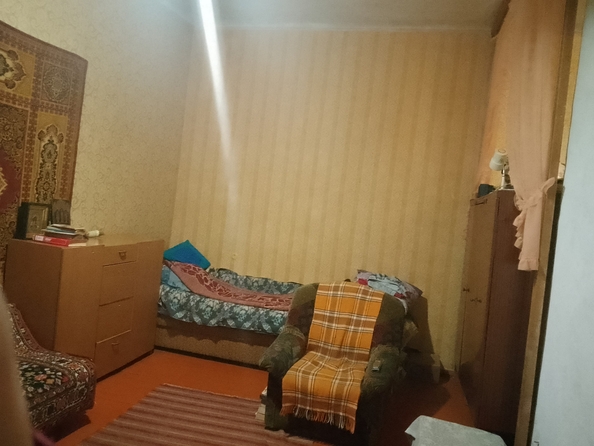 
   Продам 2-комнатную, 44 м², Крайнего ул, 77

. Фото 2.