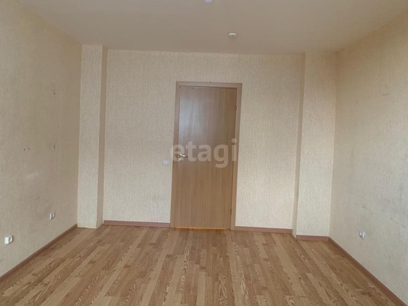 
   Продам 3-комнатную, 71.2 м², Южный обход ул, 55/13

. Фото 9.