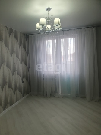 
   Продам 2-комнатную, 56 м², Южный обход ул, 1/1

. Фото 10.