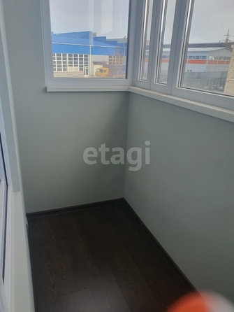 
   Продам 2-комнатную, 56 м², Южный обход ул, 1/1

. Фото 17.