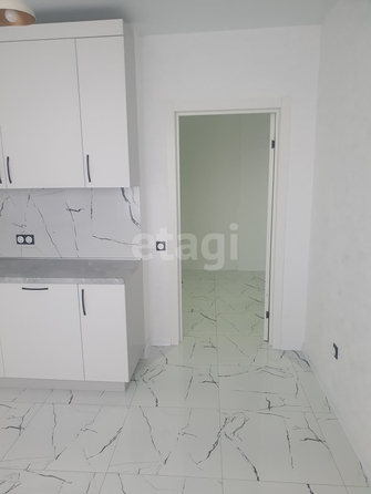 
   Продам 2-комнатную, 56 м², Южный обход ул, 1/1

. Фото 25.