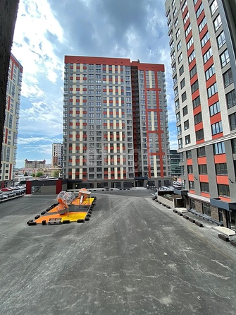 
   Продам 2-комнатную, 58.6 м², Гражданская ул, 1/2

. Фото 2.