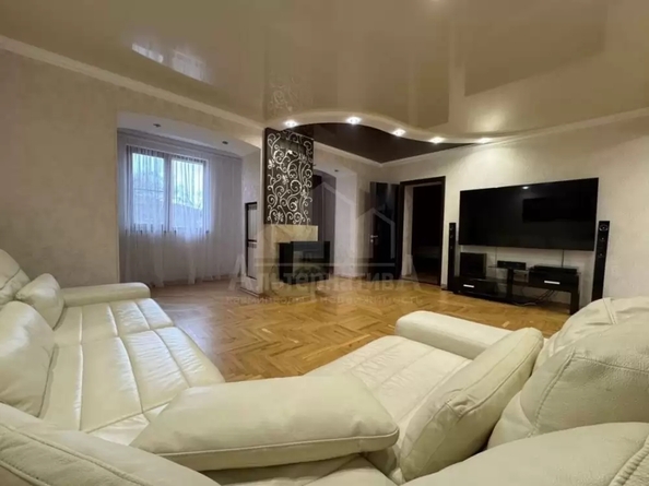 
  Продается 4-комн. квартира 115.3 м². Фото 1.