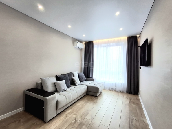 
  Сдается 1-комн. квартира 38 м². Фото 1.