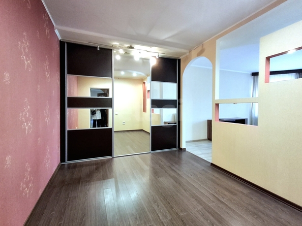 
  Сдается 3-комн. квартира 98 м². Фото 10.