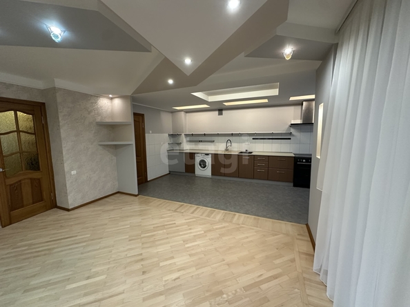 
  Продается 2-комн. квартира 77.4 м². Фото 2.
