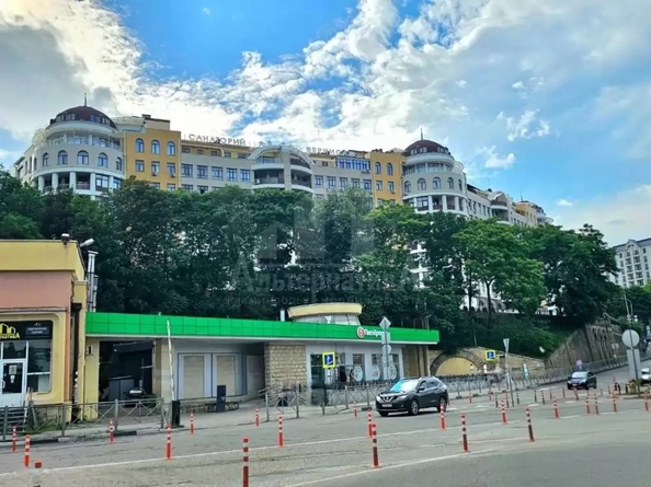 
  Продается 3-комн. квартира 160 м². Фото 1.