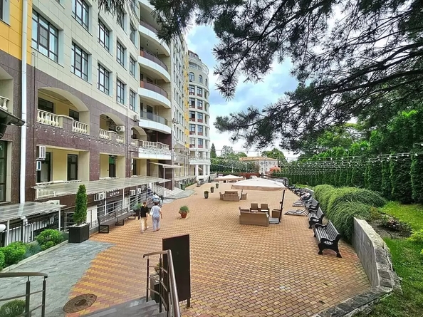 
  Продается 2-комн. квартира 111.8 м². Фото 1.