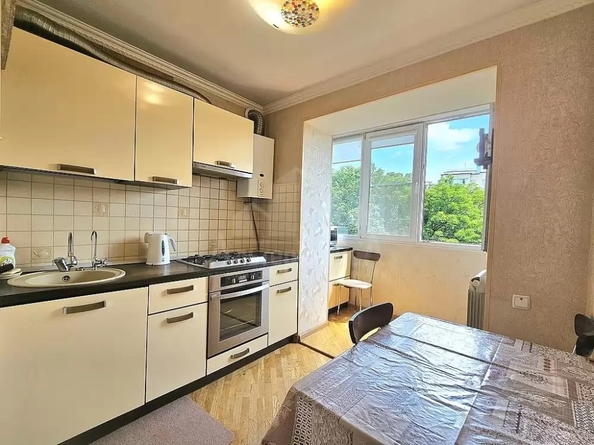 
  Продается 3-комн. квартира 60.4 м². Фото 1.