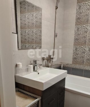 
  Сдается 3-комн. квартира 68.2 м². Фото 11.