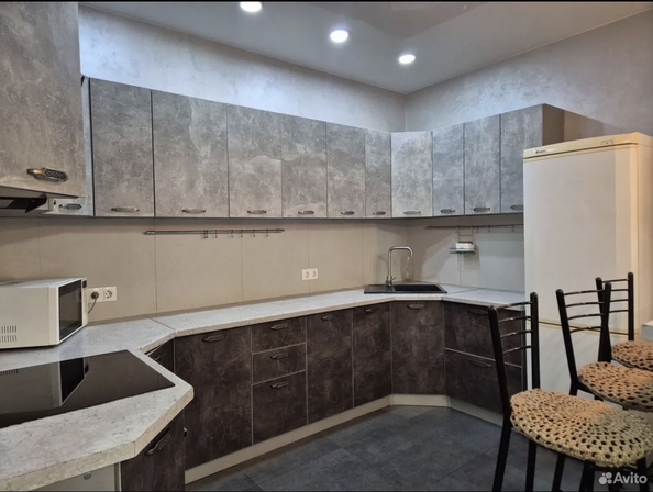 
  Продам 2-комн. квартиру 61 м². Фото 8.