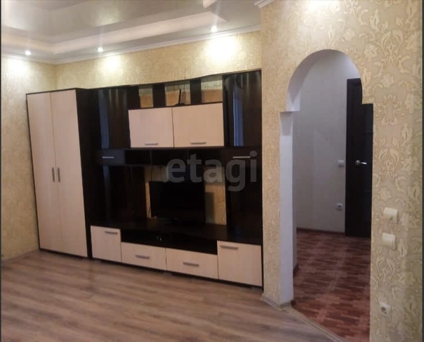 
  Сдается 1-комн. квартира 40 м². Фото 1.