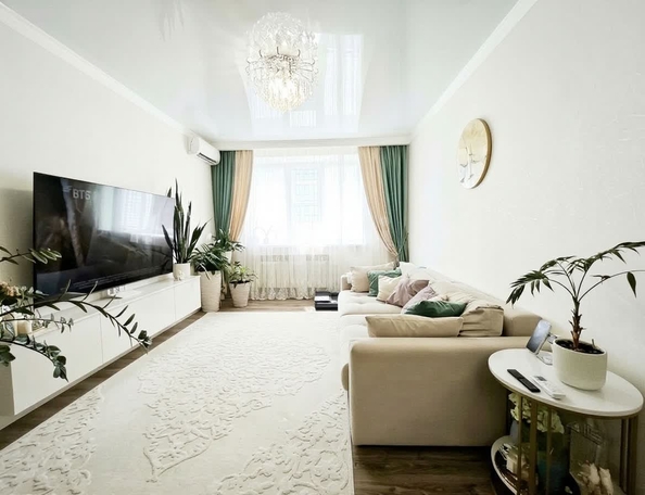 
  Продается 2-комн. квартира 62 м². Фото 1.