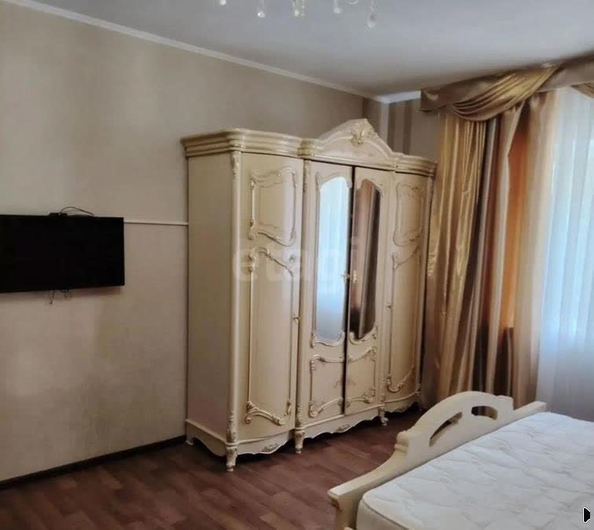 
  Сдается 3-комн. квартира 114 м². Фото 7.