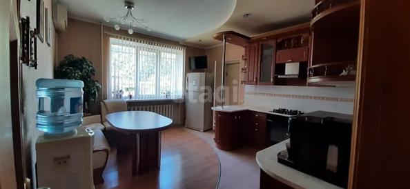 
   Продам дом, 300 м², Ставрополь

. Фото 2.