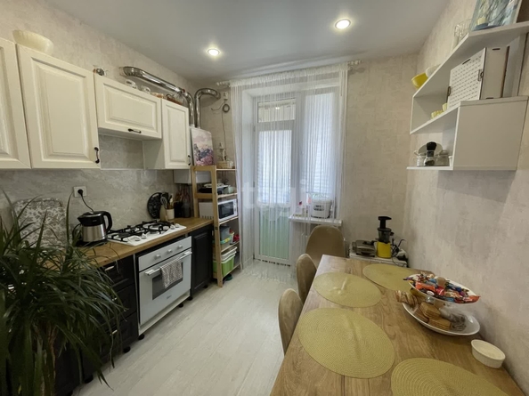 
   Продам 1-комнатную, 33.6 м², Владислава Листьева ул, 1

. Фото 2.