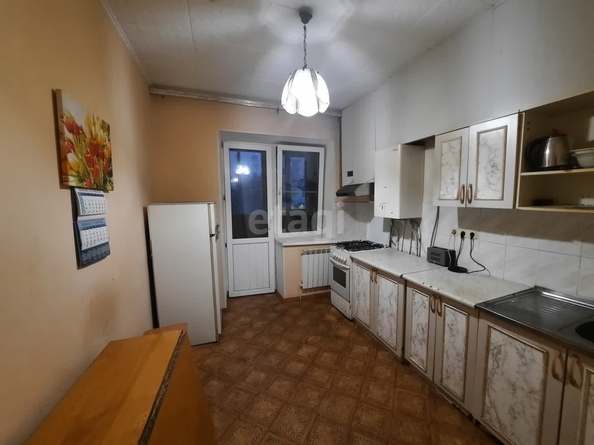 
   Продам 2-комнатную, 49.8 м², 45 Параллель ул, 20

. Фото 3.