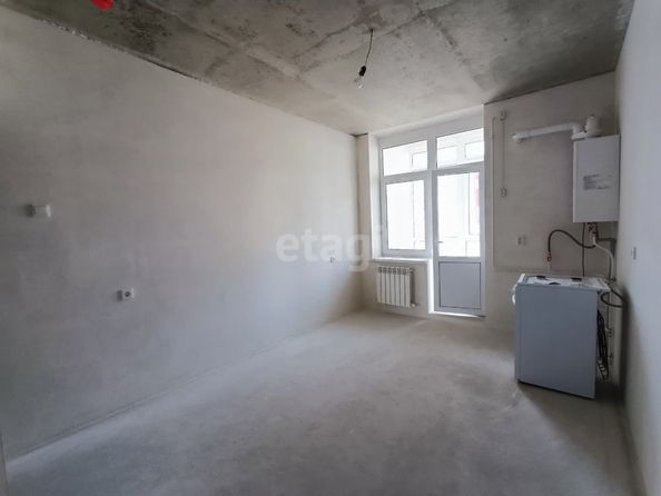 
   Продам 2-комнатную, 62.1 м², Николая Голодникова ул, 4

. Фото 4.