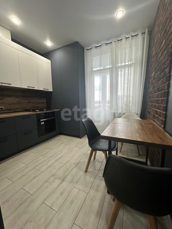 
   Продам 1-комнатную, 40 м², Матрёны Наздрачёвой ул, 5/2

. Фото 2.