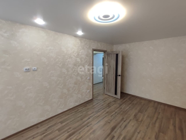 
   Продам 3-комнатную, 62 м², Мира ул, 404

. Фото 16.