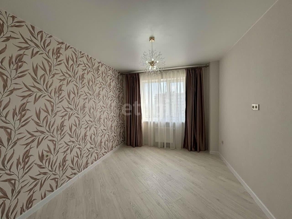 
   Продам 2-комнатную, 67 м², Николая Голодникова ул, 4

. Фото 5.