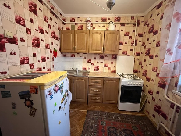 
   Продам 1-комнатную, 34.2 м², Ленина ул, 125б

. Фото 2.