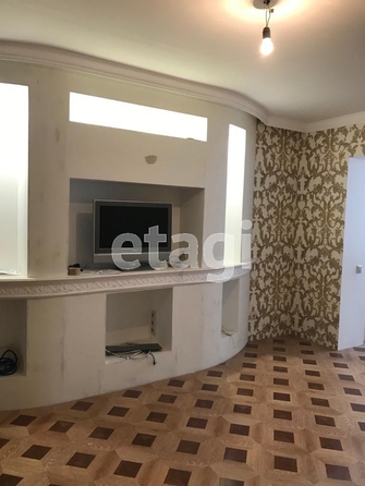 
   Продам 3-комнатную, 74.3 м², Серова ул, 472/4

. Фото 1.