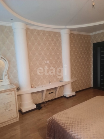 
   Продам 2-комнатную, 75 м², Доваторцев ул, 86/1

. Фото 17.