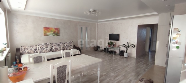 
   Продам 4-комнатную, 110 м², Л.Толстого ул, 45

. Фото 2.